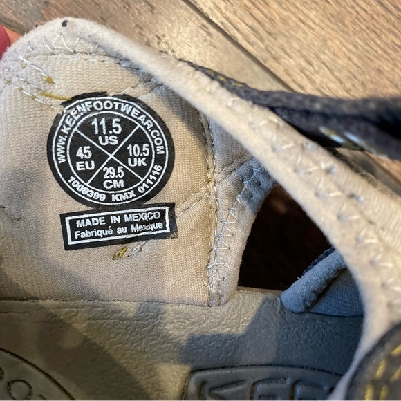 Keen Men's Newport H2 Sandals Raven/Aluminum Size 11.5 - Picture 3 of 7